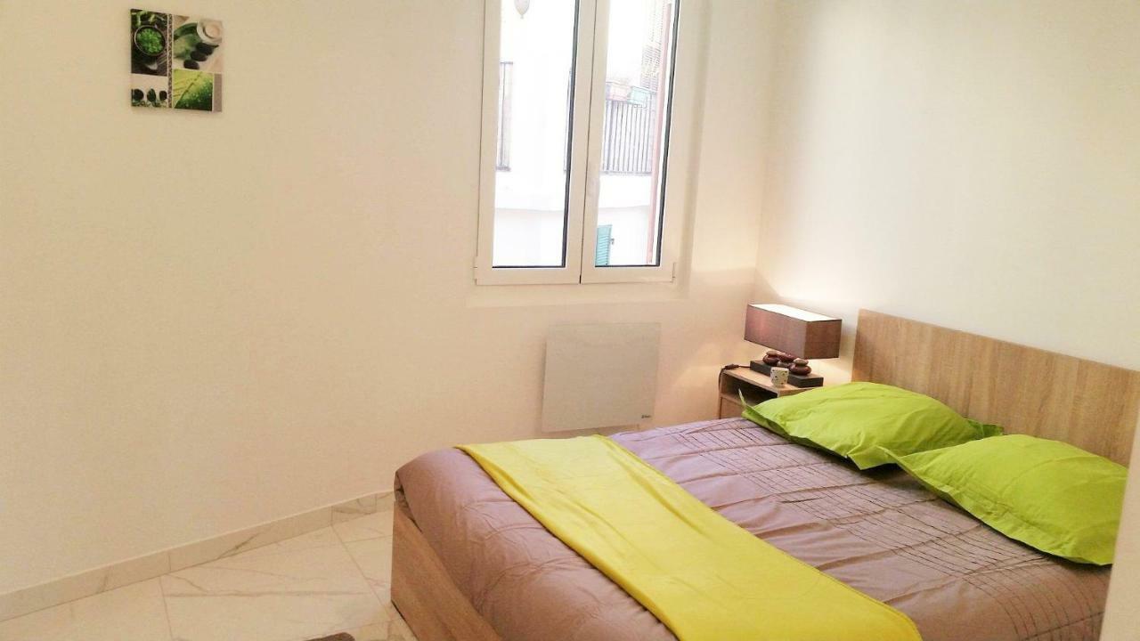 Le De Gaulle Apartment อองทีบส์ ภายนอก รูปภาพ