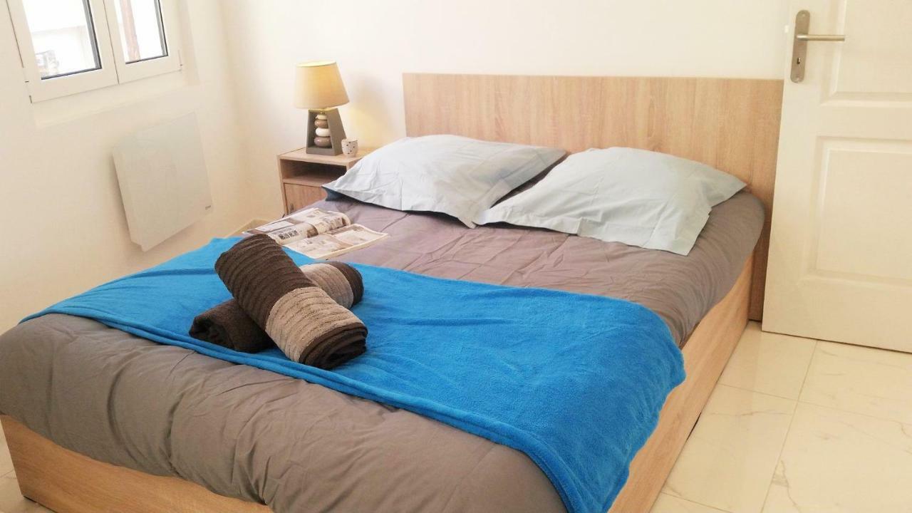 Le De Gaulle Apartment อองทีบส์ ภายนอก รูปภาพ